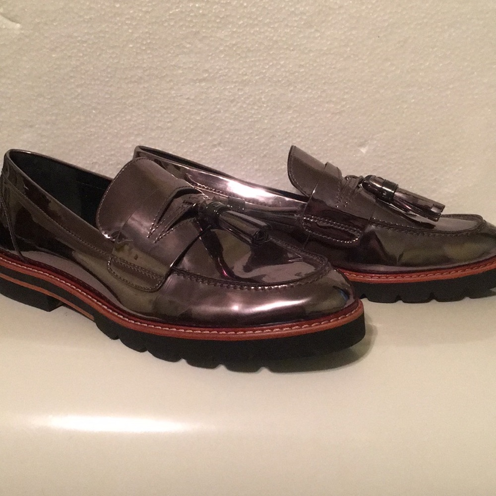 Stuart Weitzman Manila Metallic Oxfords